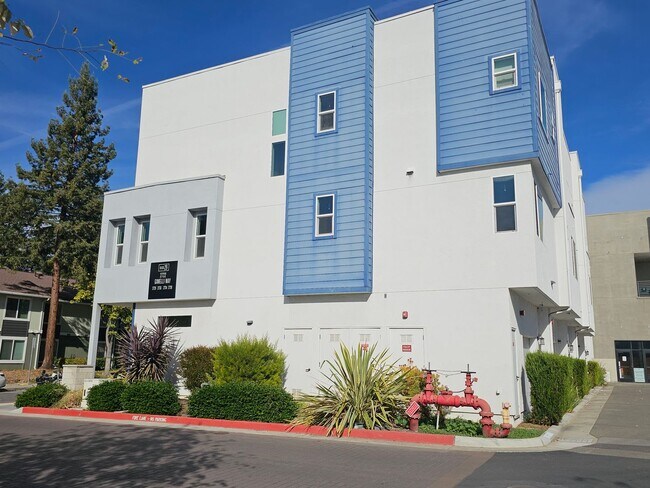 Building Photo - Beautiful San Jose Home