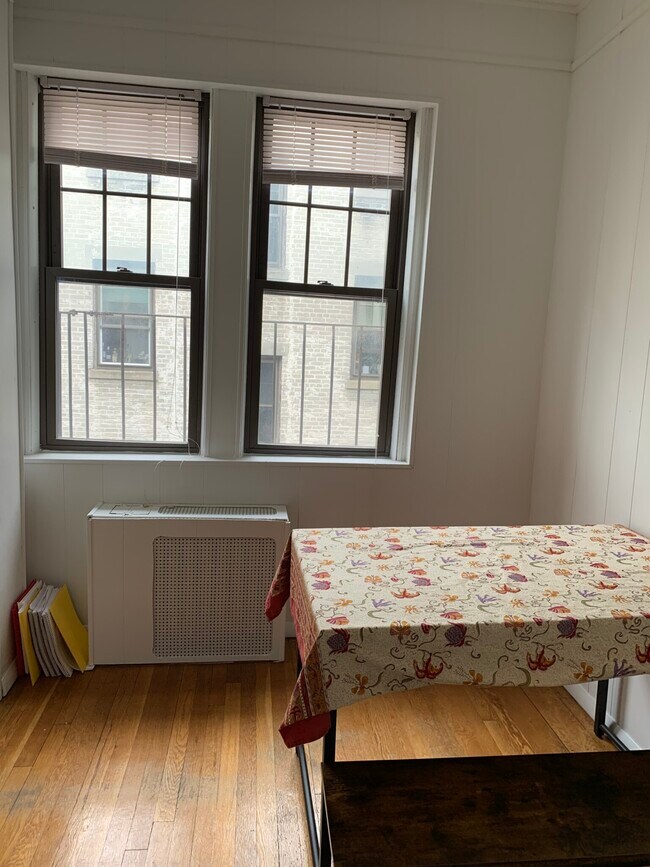 Building Photo - 2001 Commonwealth Ave