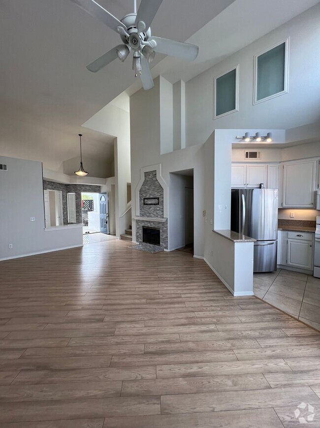 Building Photo - Laguna Niguel 3 bed 2.5 bath ready for you