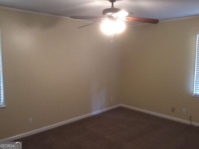 Building Photo - 290 Burke Cir