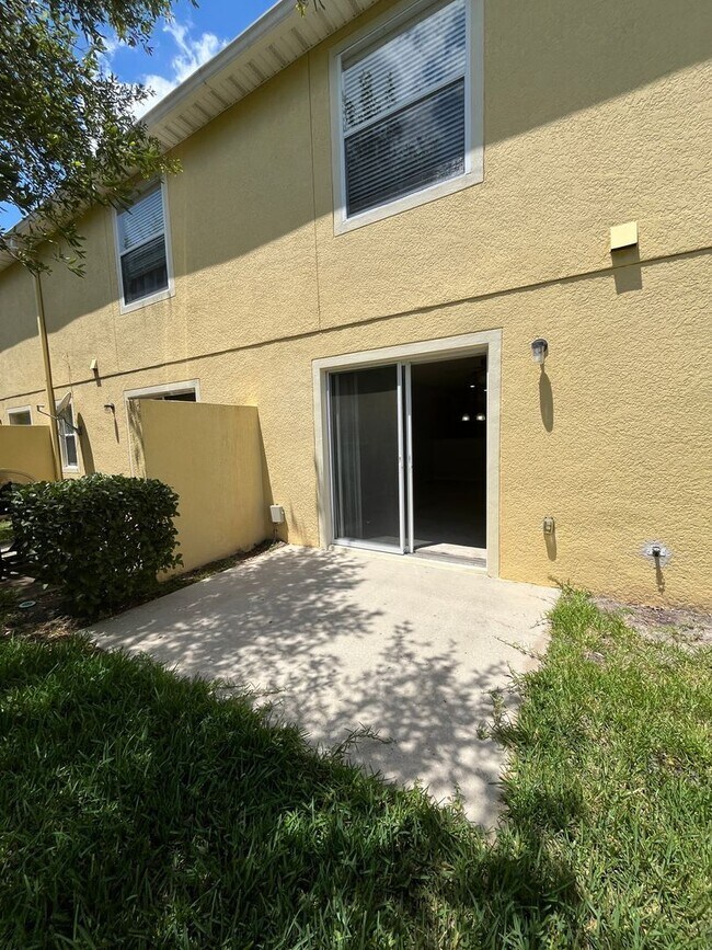 Building Photo - 290 Glowing Peace Ln