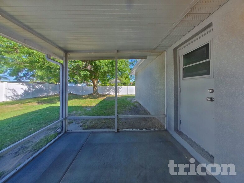 Building Photo - 400 Cocoa Ct
