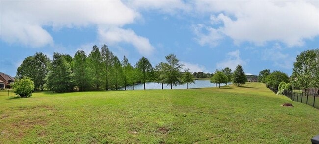 Building Photo - 2583 Mimms Ln