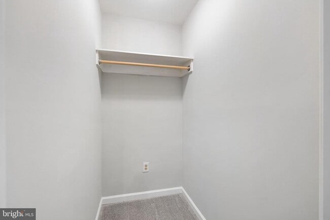 Building Photo - 247 Marsden Hts Rd