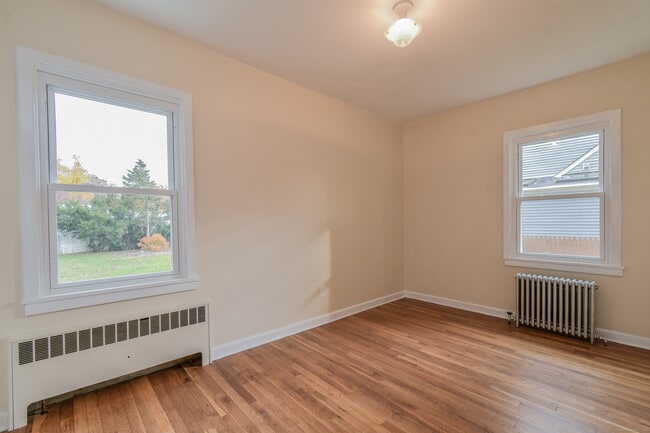 Building Photo - 101 Blakeslee Ave
