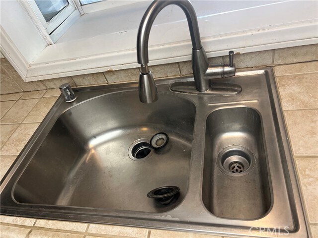 Building Photo - 6597 Sandy Ln