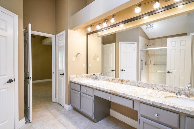 Building Photo - 3406 Cape Forest Dr