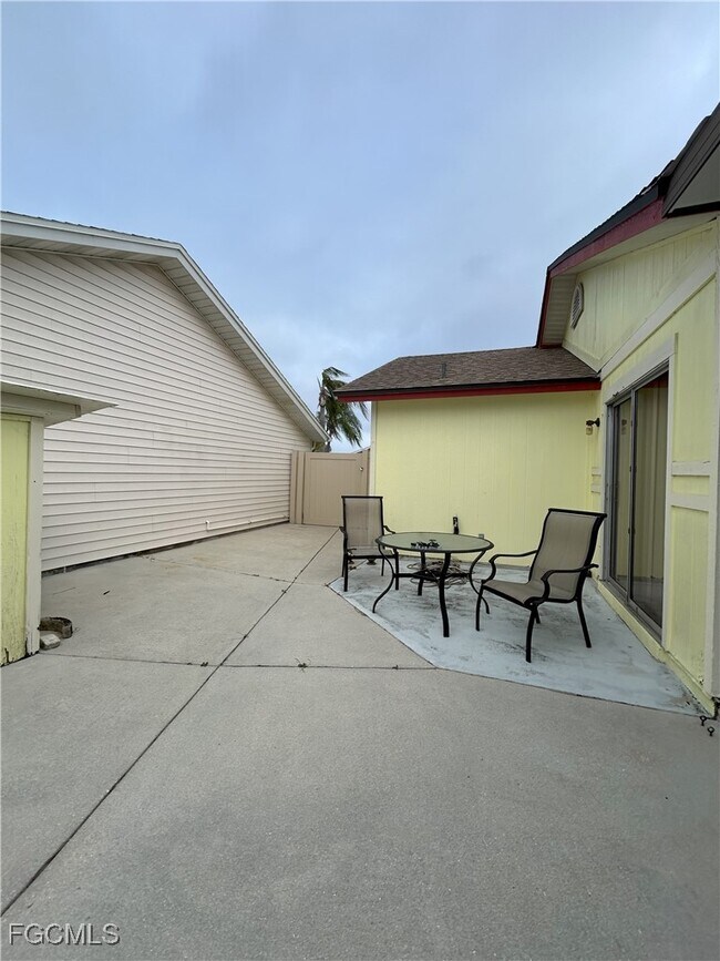 Building Photo - 5560 Longleaf Dr