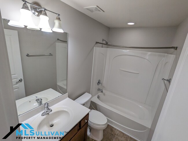 Building Photo - 8219 Saltwood Pl