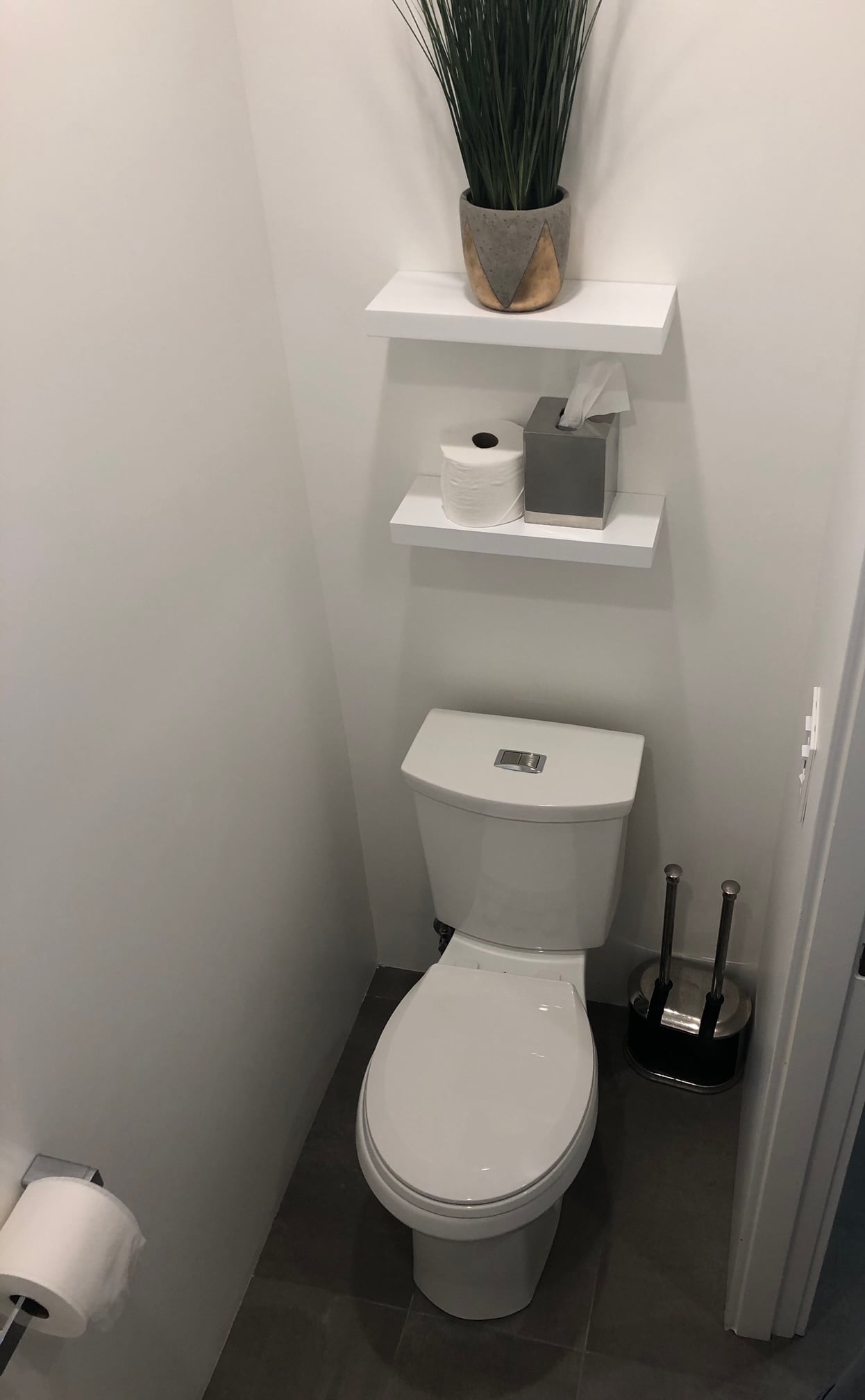 Primary bath toilet room - 1282 S Cloverdale Ave