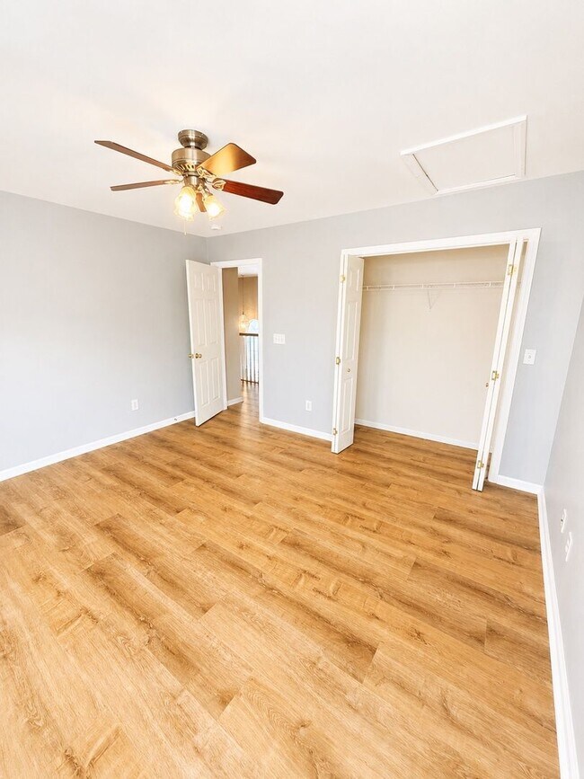 Building Photo - 1589 Thomas Barksdale Way
