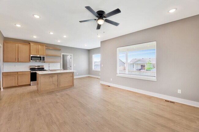 Building Photo - 969 W Long Path Ct