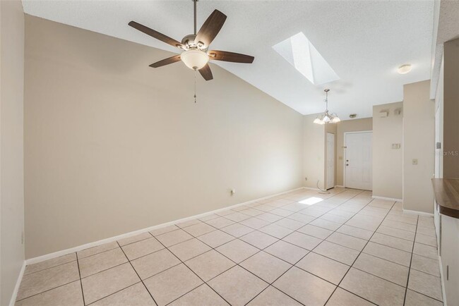 Building Photo - 963 Butterfly Blvd