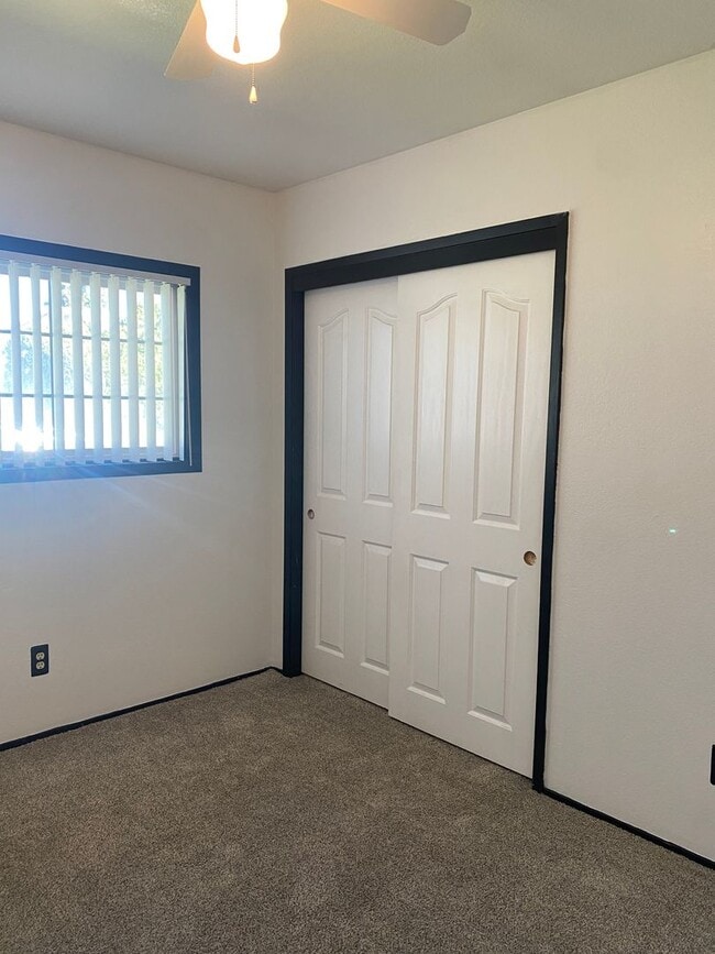 Building Photo - 1460 Linden Way