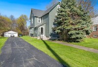 Building Photo - 881 Babbitt Rd