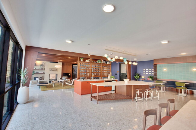 Building Photo - 1701 Simond Ave Ave