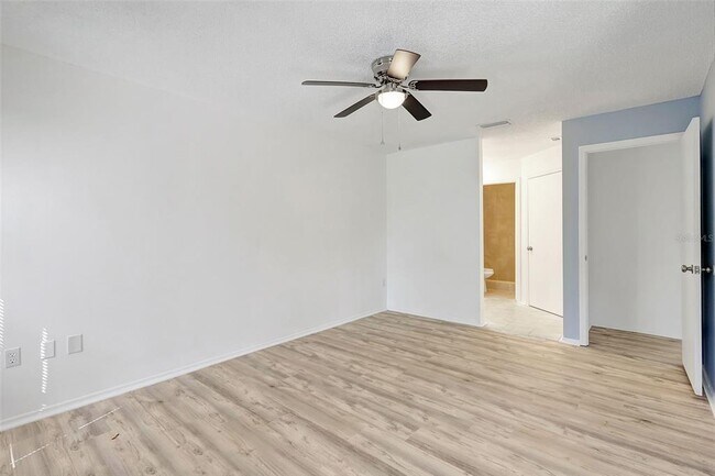 Building Photo - 107 Parkside Colony Dr