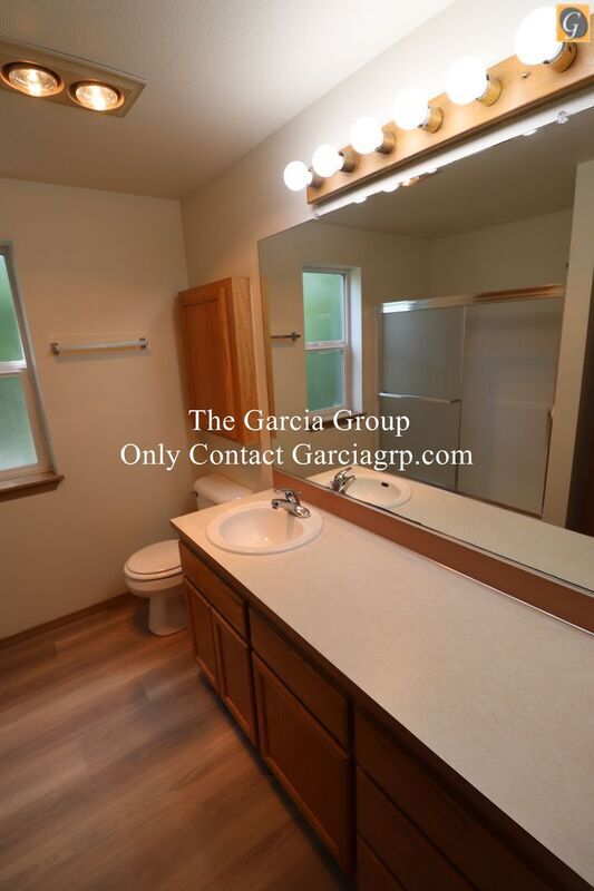 Building Photo - 4898 SW 150th Pl