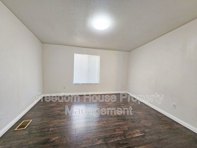 Building Photo - 1270 Landmark Ave