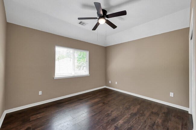 Building Photo - 4774 W Fork Blvd