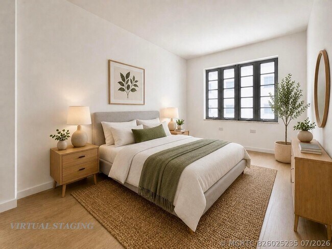 Building Photo - 901 Collins Ave