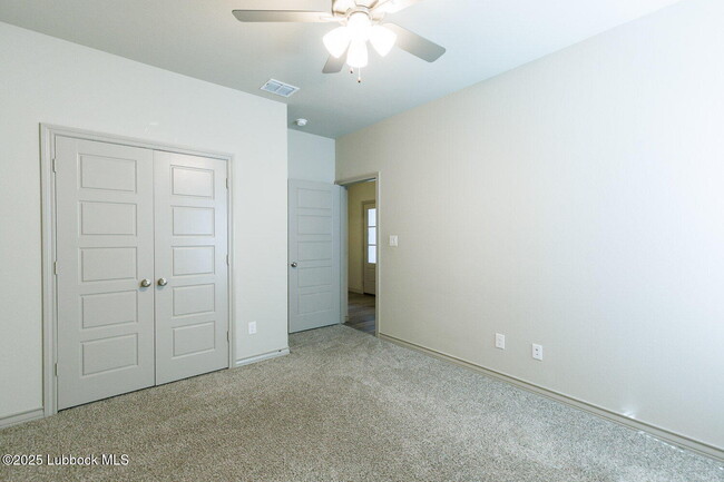 Building Photo - 815 N 3rd St