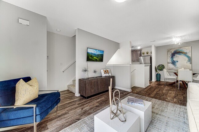 Building Photo - 122 Brahms Ct