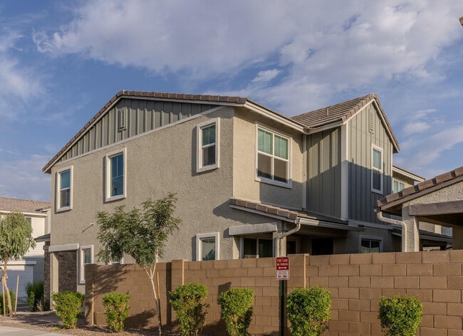 Building Photo - 1111 W. Diamondback Dr.