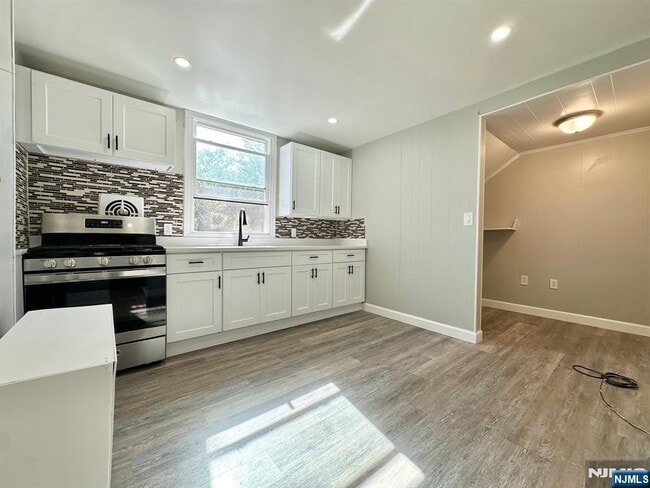 Building Photo - 23 Trimble Ave
