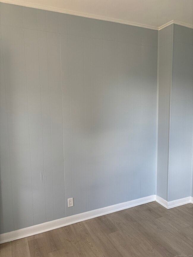 Building Photo - 35 Washington St