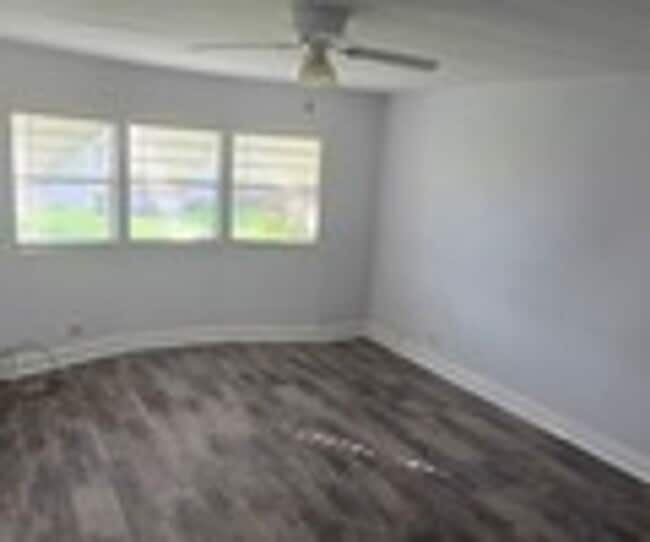 Building Photo - 612 Pine Grove Ct