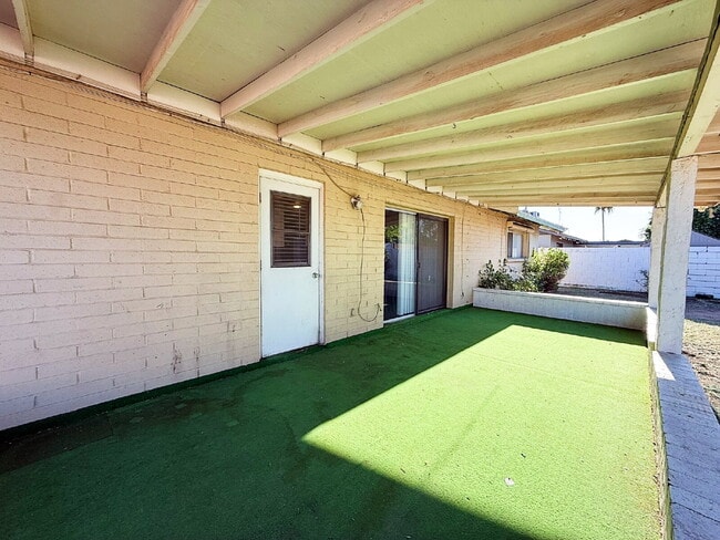 Building Photo - Fully Remodeled Home in Prime Location – Move-In Ready!