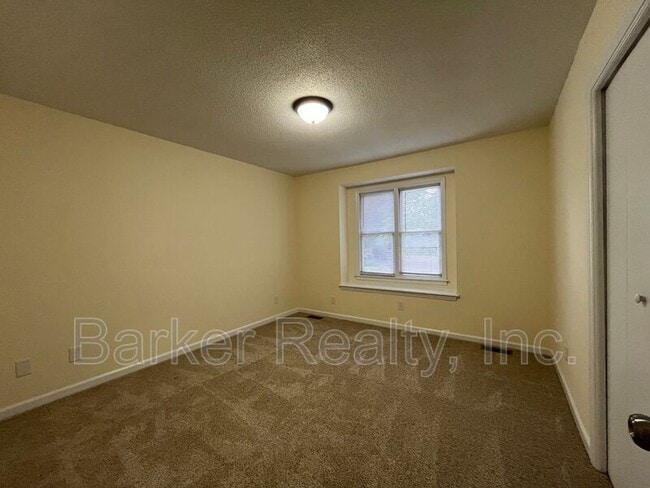 Building Photo - 4705 Fargo Ct