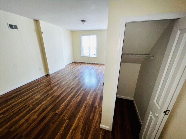 Building Photo - Renovated 3BR/1.5BA North Philly Home with Open Layout & Rear Yard
