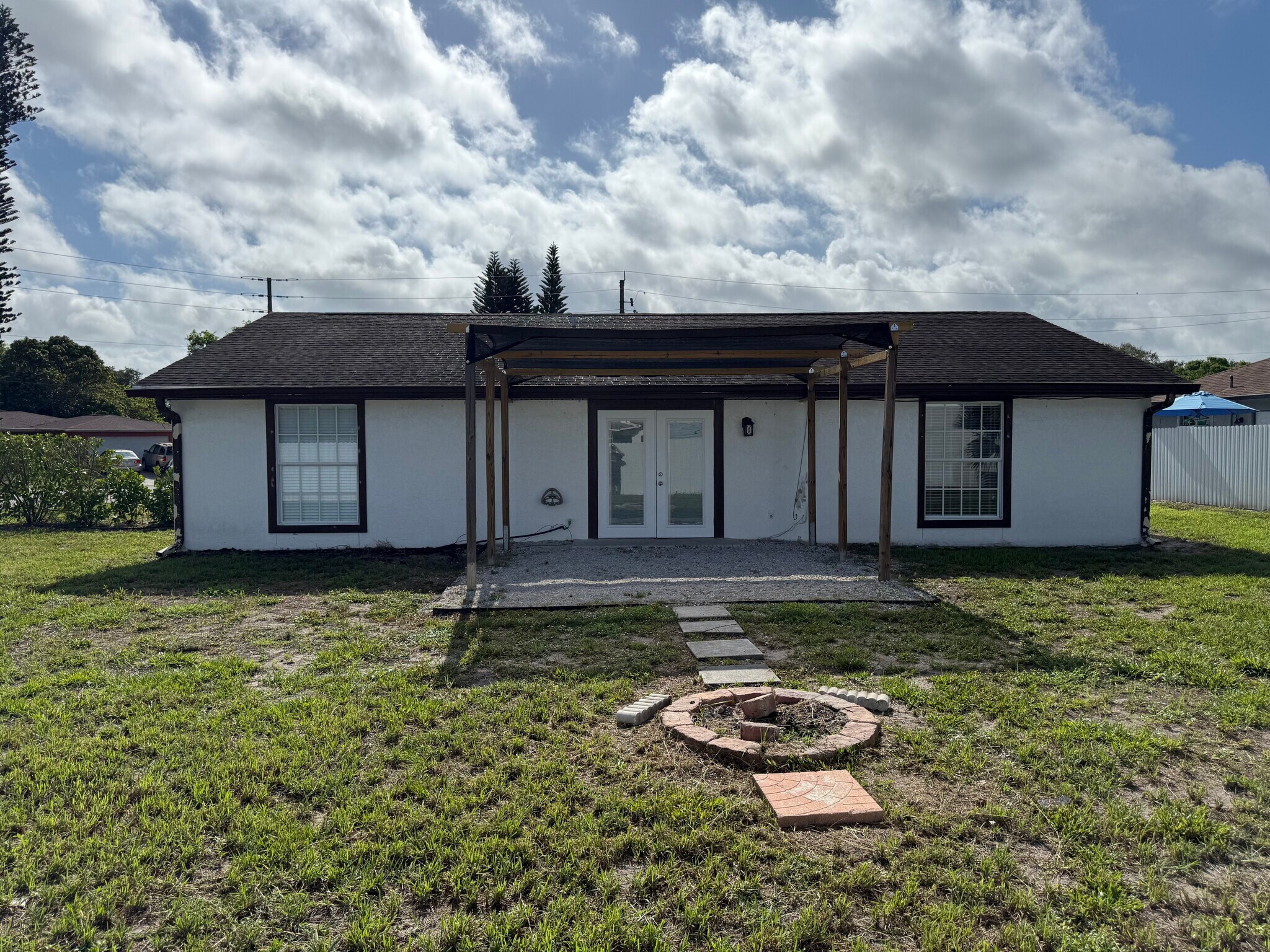 Building Photo - 1701 41st Ter SW