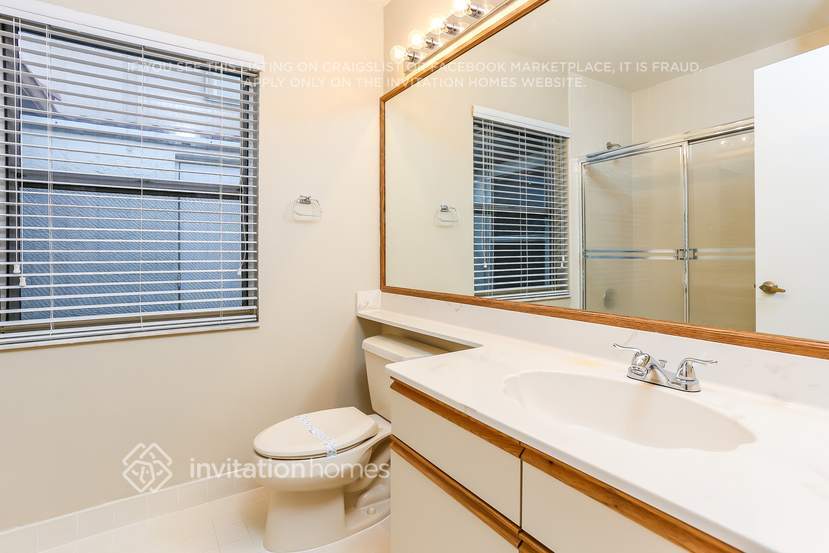 Building Photo - 21311 Sawmill Ct