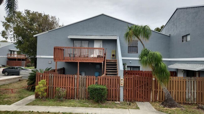 Building Photo - 12 N Crossings Cir