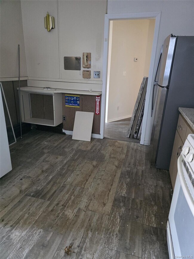 Building Photo - 13-03 154th St