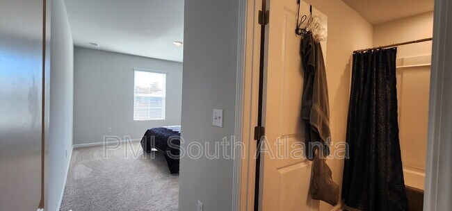 Building Photo - 7124 Timberland Trl