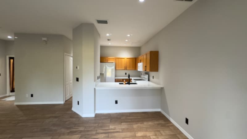 Building Photo - 9011 Iron Oak Ave