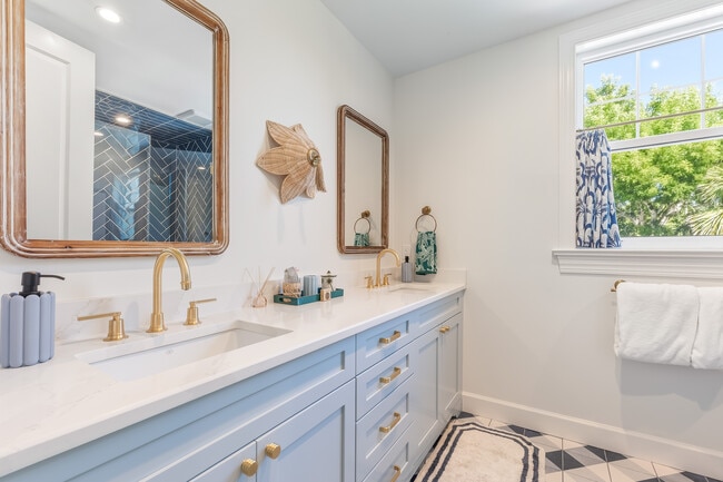 Building Photo - 1874 18th St