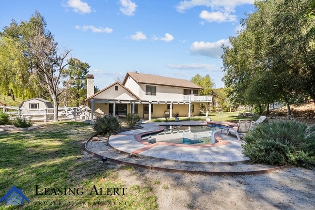 Building Photo - 15661 Live Oak Springs Canyon Rd