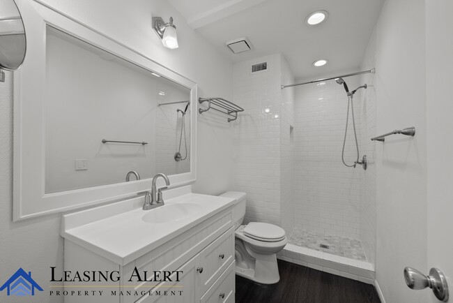 Building Photo - 18144 American Beauty Dr