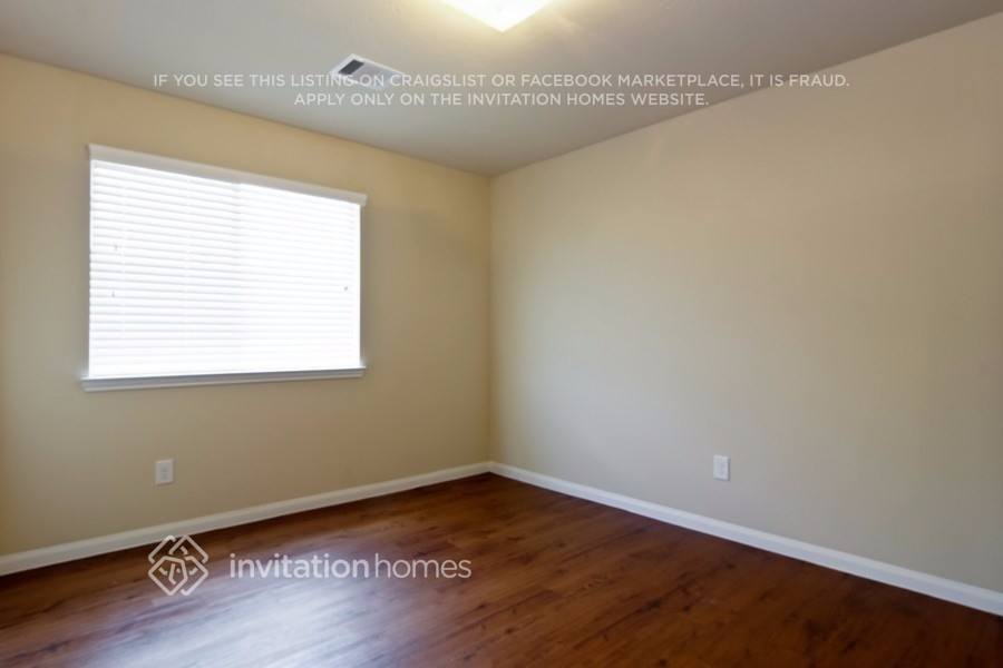 Building Photo - 18711 N Lyford Dr