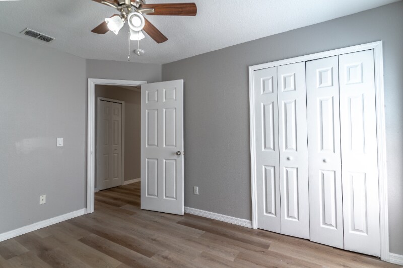 Building Photo - 2306 Lily Pad Ln