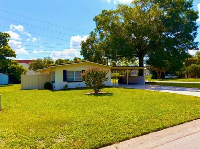 Building Photo - Modern Updated 3/2 in Winter Park Estates