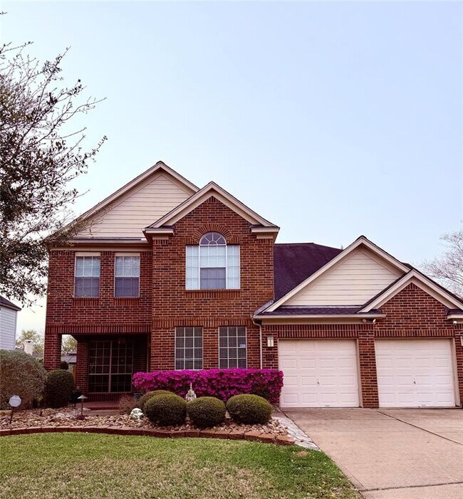 Primary Photo - 510 Crestwater Ct
