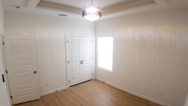 Building Photo - 612 Moar Dr