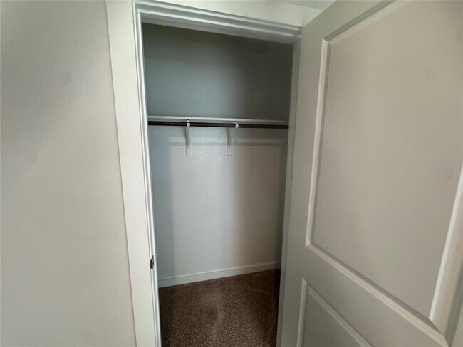 Building Photo - 108 Sorghum Dr