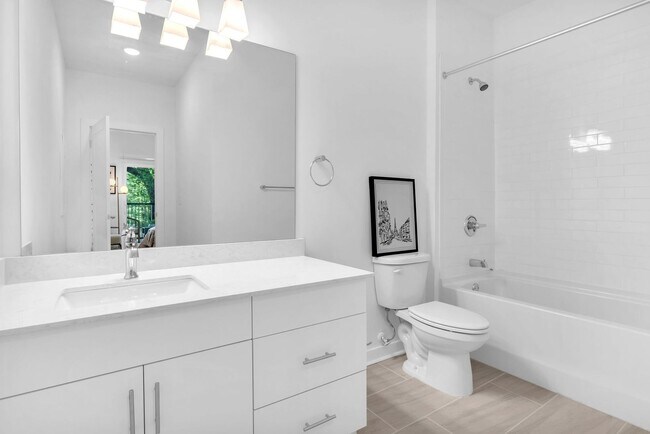 Building Photo - Stunning Midtown 1 BED 1 BATH